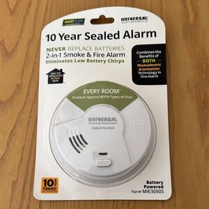 Universal White Smoke & Fire Alarm